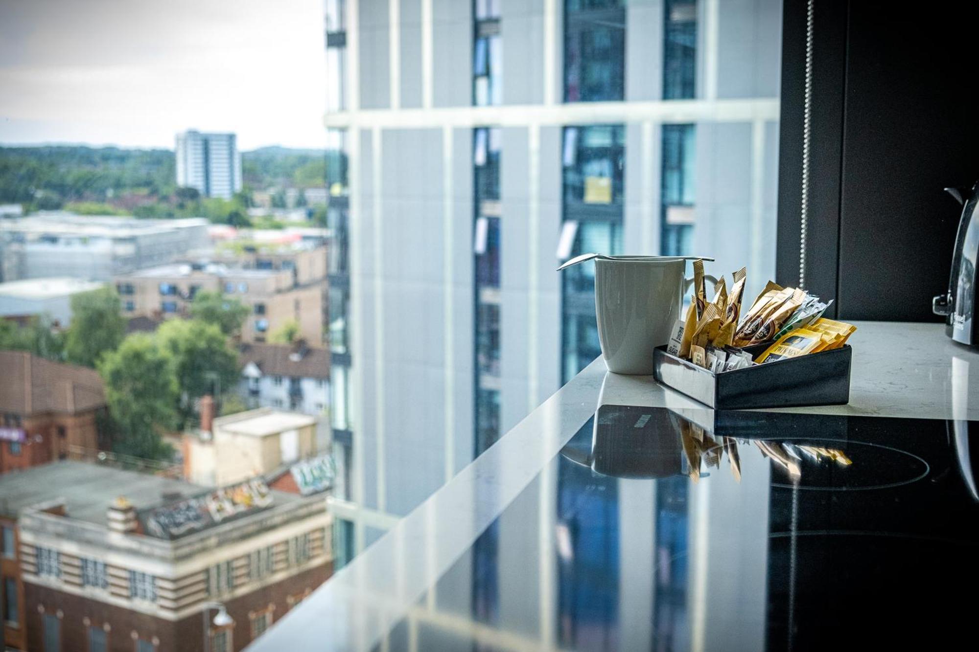 Mercian Luxury Serviced Apartments- Birmingham City Centre - Your Perfect Stay - Gym Rooftop Terrace Cinema Room 외부 사진
