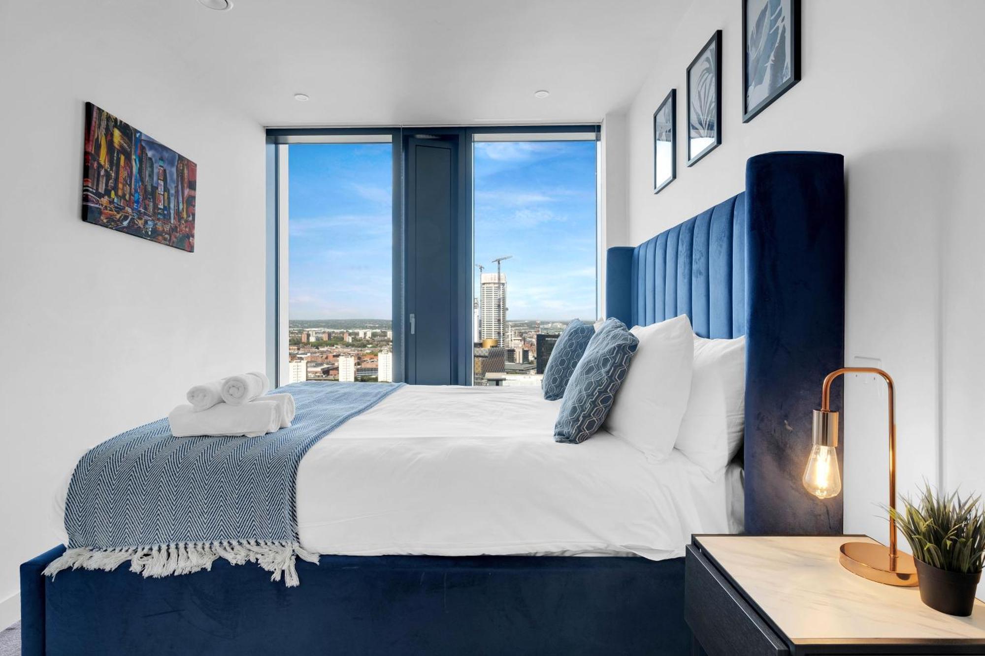 Mercian Luxury Serviced Apartments- Birmingham City Centre - Your Perfect Stay - Gym Rooftop Terrace Cinema Room 외부 사진