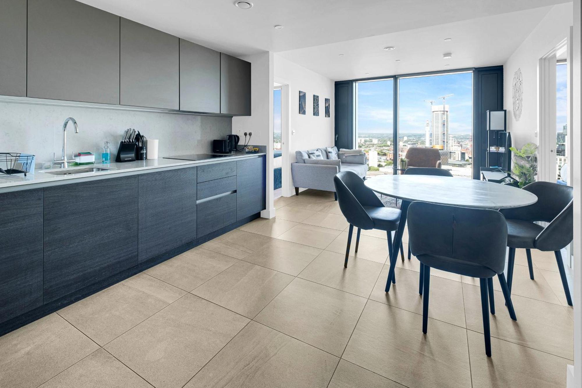 Mercian Luxury Serviced Apartments- Birmingham City Centre - Your Perfect Stay - Gym Rooftop Terrace Cinema Room 외부 사진